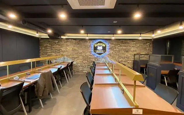 작심스터디 카페 삼성중앙역점